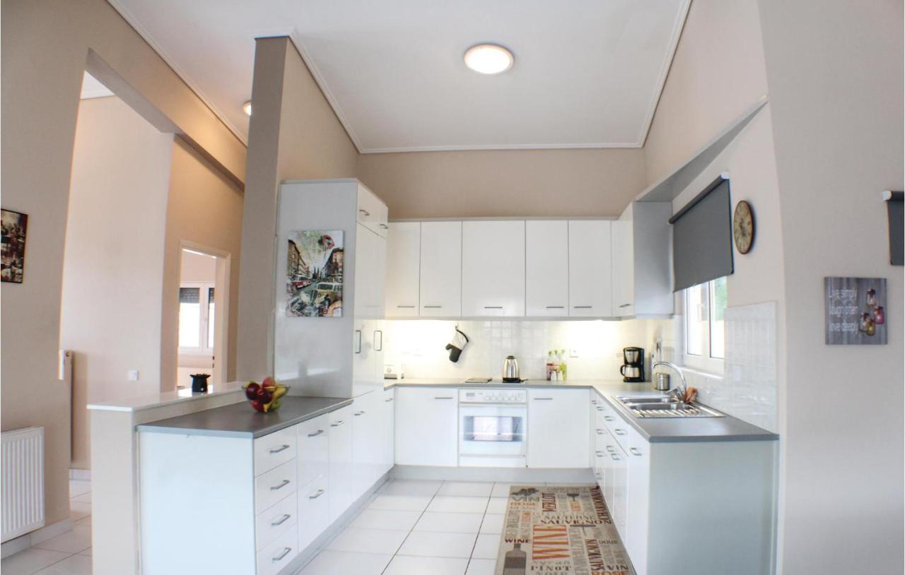 Amazing Home In Chalkida With Wifi מראה חיצוני תמונה