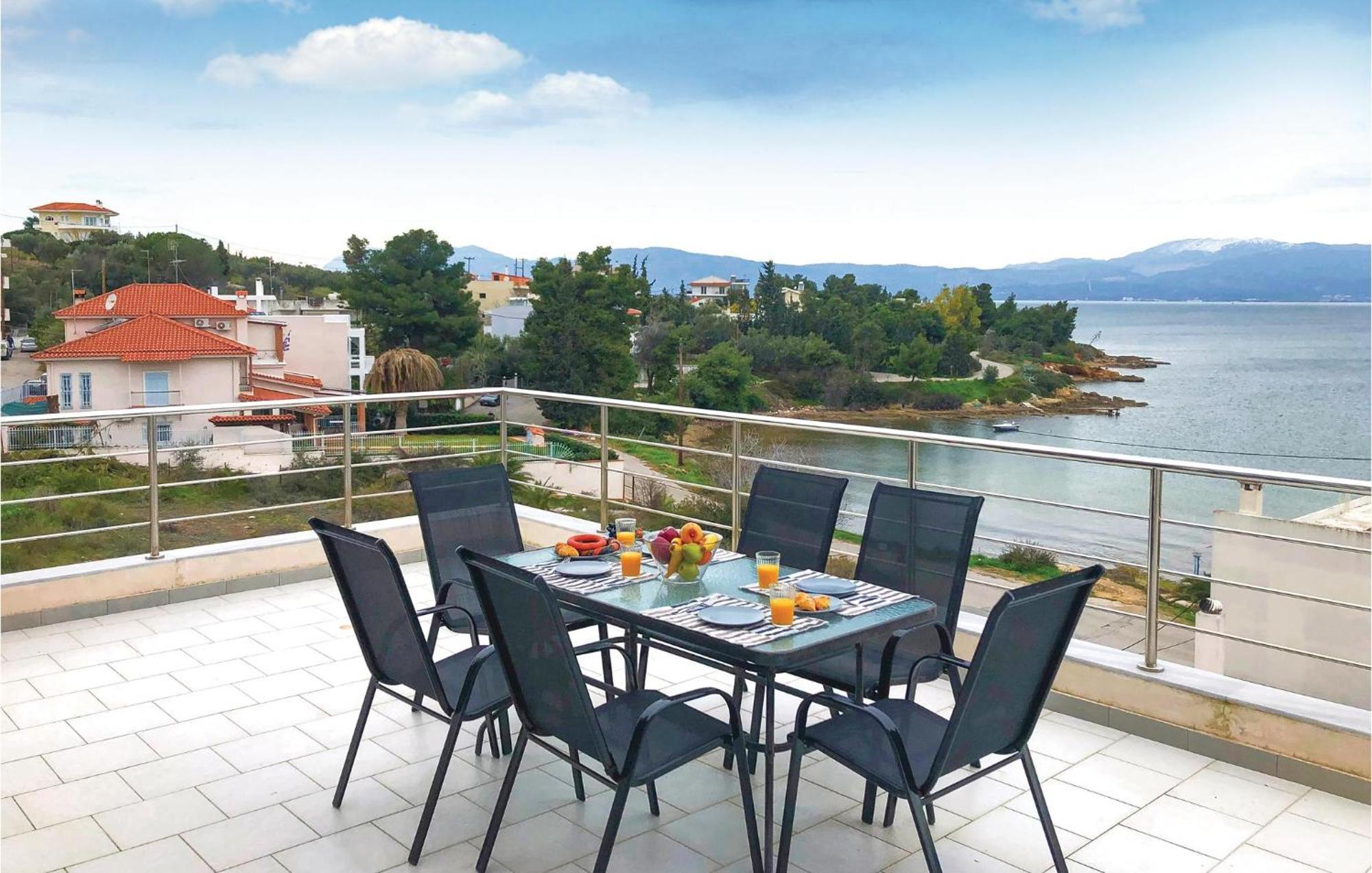 Amazing Home In Chalkida With Wifi מראה חיצוני תמונה